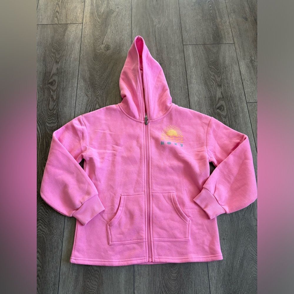 Roxy girl graphic sweater very soft and beautiful